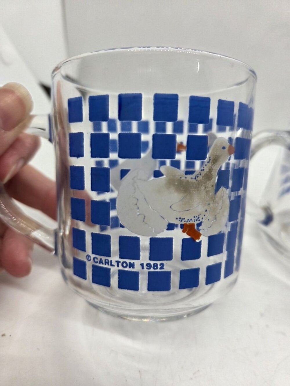 2 VTG Carlton 1982 Glass GOOSE Mugs Blue Checkered cottage core - Picture 7 of 8